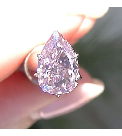 1.07 ct Fancy Intense Pink Pear, VVS2