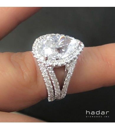 Split-Shank Pear Brilliant Diamond Halo Engagement Ring