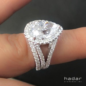 Split-Shank Pear Brilliant Diamond Halo Engagement Ring